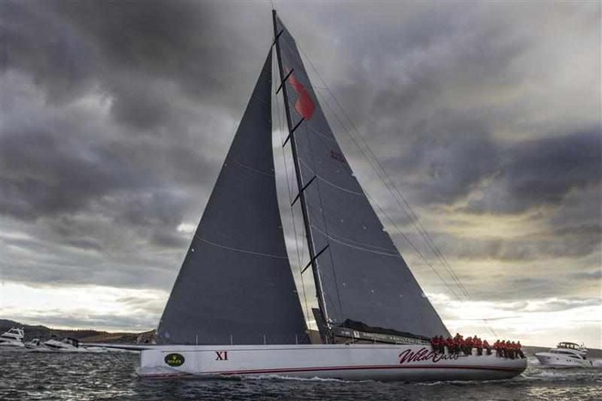 Wild Oats XI on the final approach to Hobart on the morning of 27 December © ROLEX-Carlo Borlenghi